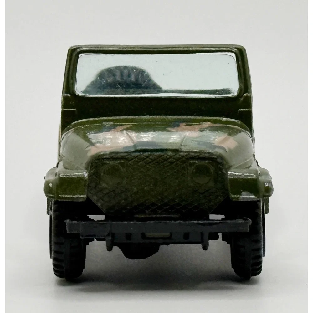 Yatming #1608 Green Camouflage Jeep CJ-7 1/64‎ Diecast/Plastic Military Vintage